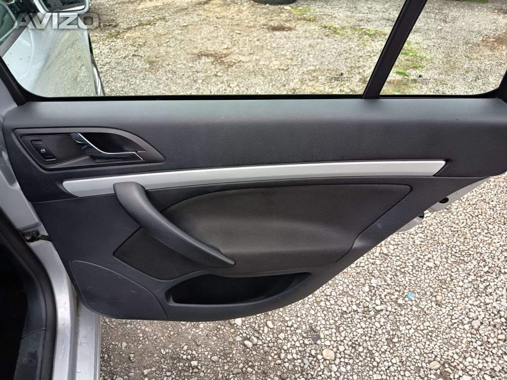 Foto inzerátu Škoda Octavia Combi 1,6TDI Elegance NAVI 