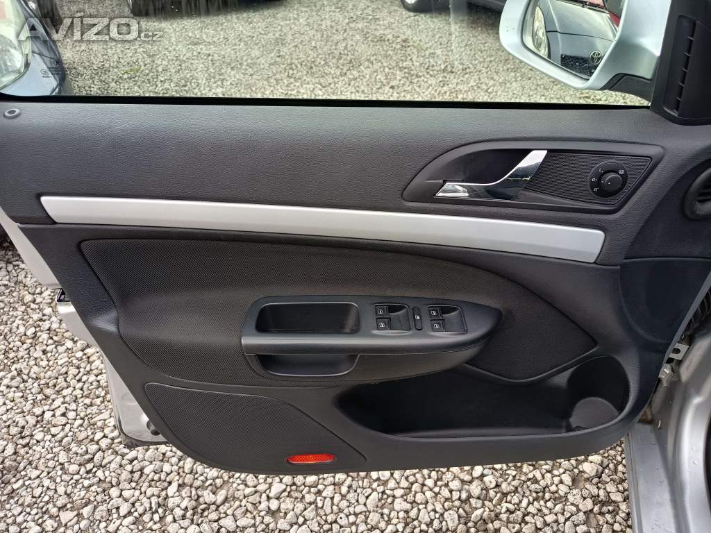 Foto inzerátu Škoda Octavia Combi 1,6TDI Elegance NAVI 