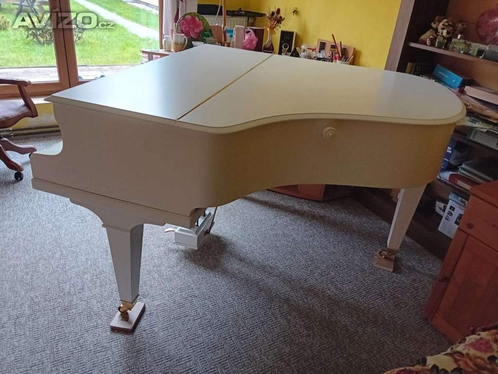 Foto inzerátu Klavír PETROF model V (160cm)