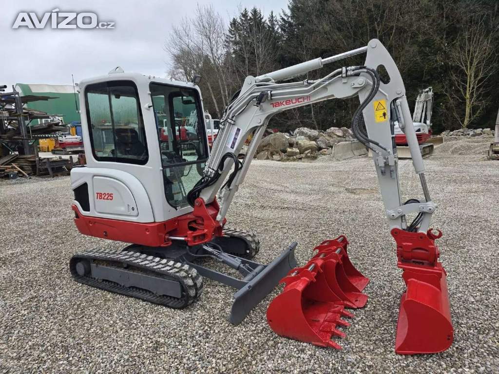 minibager |Takeuchi TB225|17kW,770MTH,2.4t