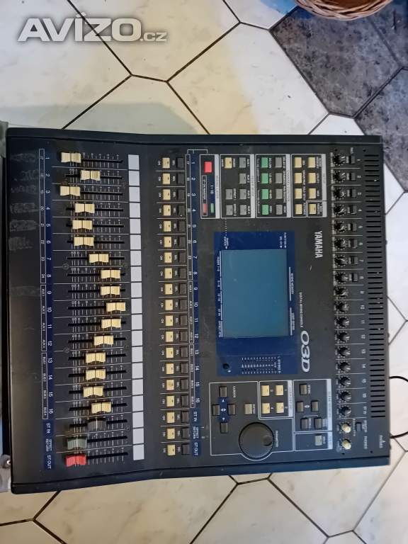 Foto inzerátu Digitální mixážní pult 