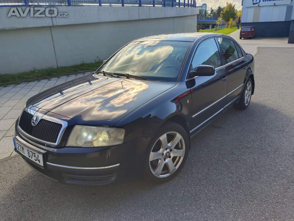 Škoda Superb 2.8 V6 manuál/kůže/tempomat