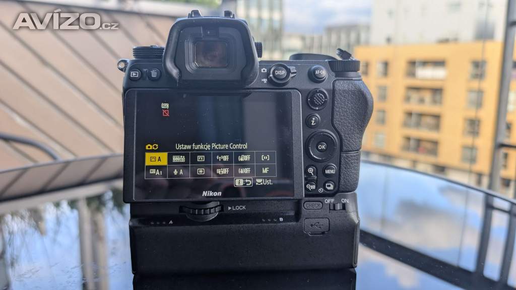 Foto inzerátu Nikon Z6 15k GRIP