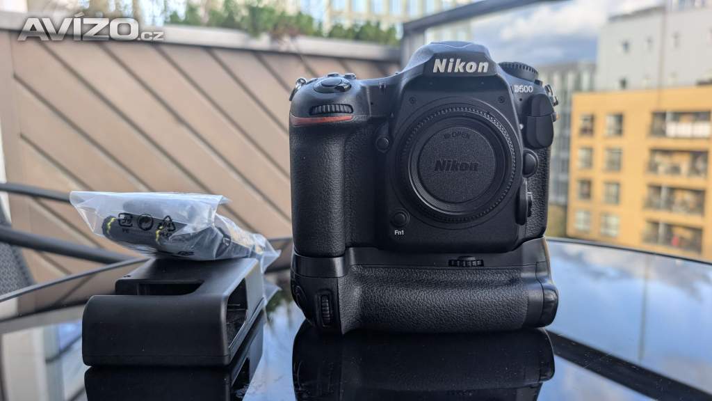 Nikon D500 38k GRIP