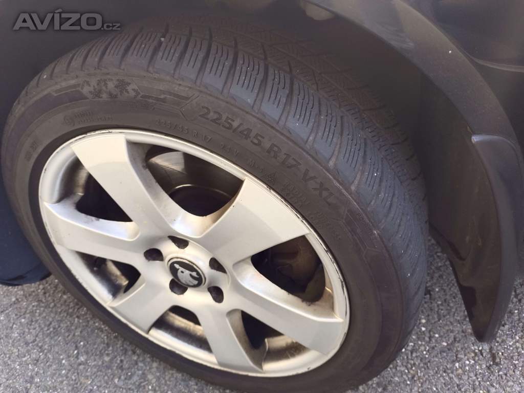 Foto inzerátu Škoda Superb 2.8 V6 manuál/kůže/tempomat