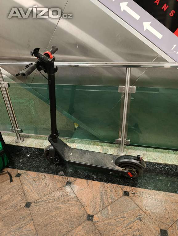 Elektrická koloběžka Bohman Urban Master 100 černá