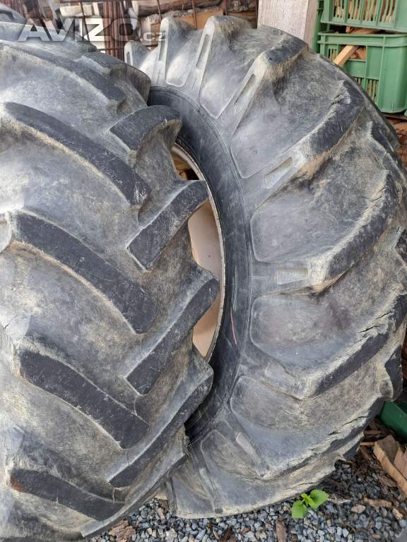 Foto inzerátu Zadní kola zetor uřI