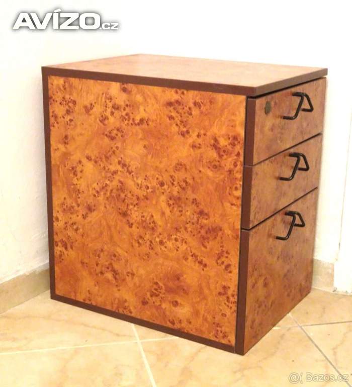 Foto inzerátu Uzamykatelná komoda v bezvadném stavu. bez poškození.