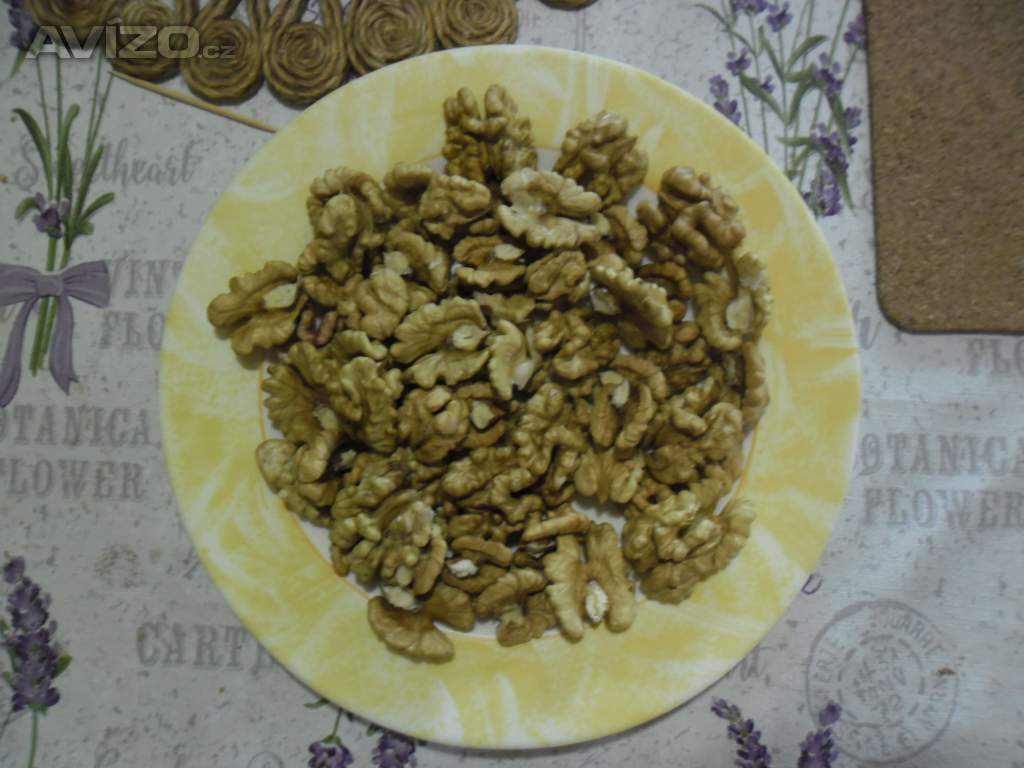 Prodám loupané vlašské ořechy 