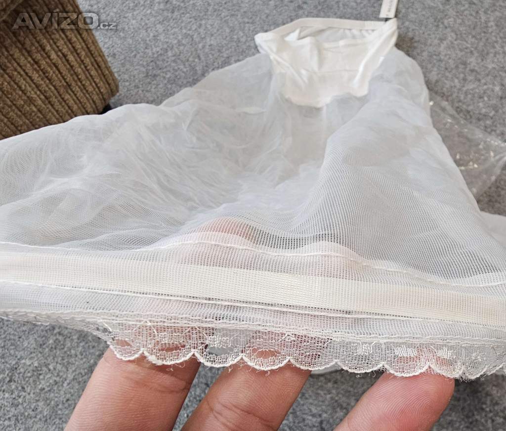 Foto inzerátu Bílá dámská spodnička Beautelicate vel. L