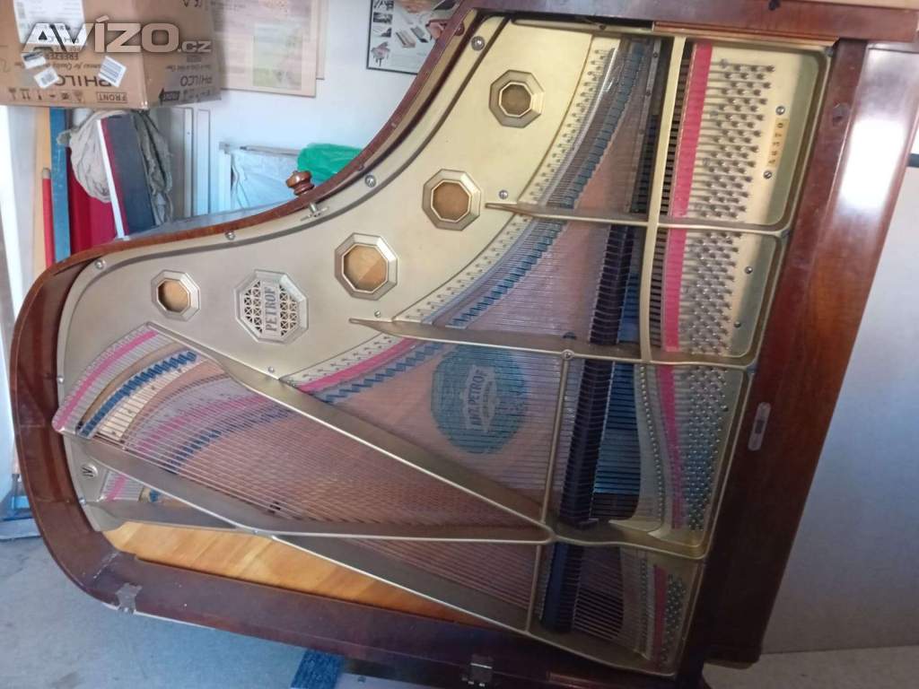 Foto inzerátu Petrof lV model, (170cm) 