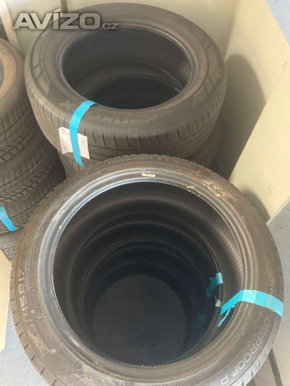 Foto inzerátu PRODÁM ZIMNÍ PNEU - Nokian