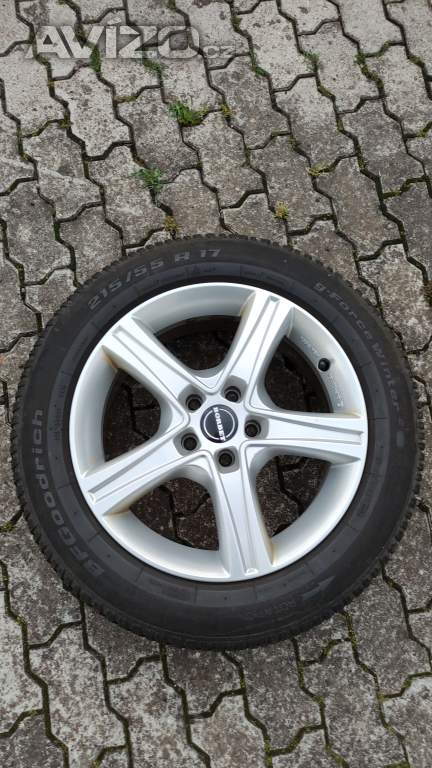 Zimní sada BF Goodrich 215/55 R17, disky Borbet 