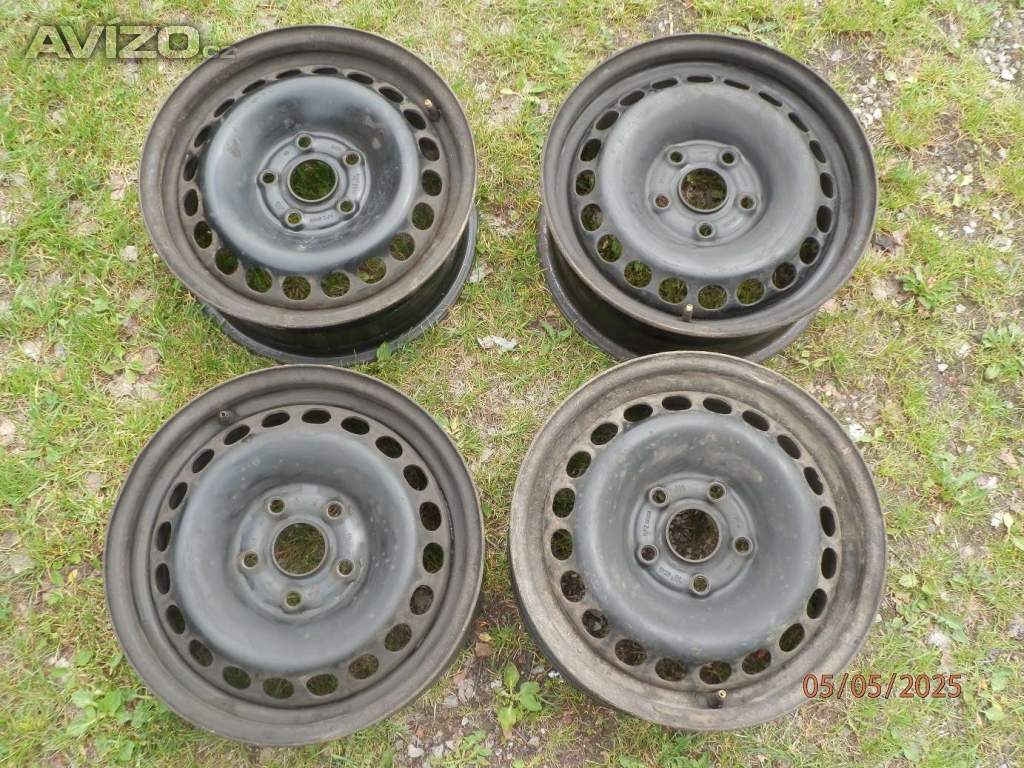 4x Plechové disky na AUDI A4 velikost 15tky. Et 45 