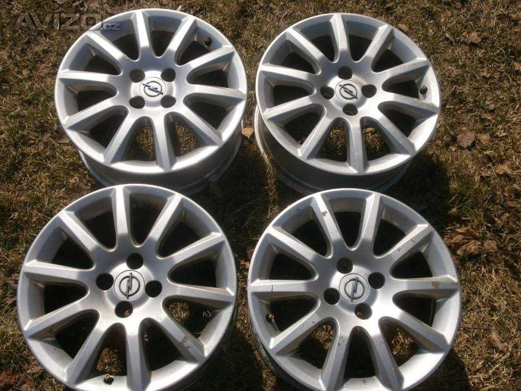 Foto inzerátu 4xOriginál Litá kola na OPEL ASTRA H velikost 16tky.