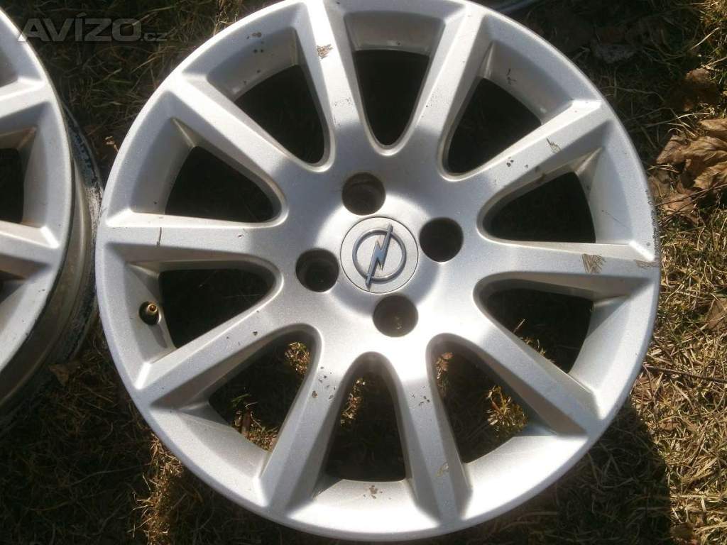 Foto inzerátu 4xOriginál Litá kola na OPEL ASTRA H velikost 16tky.