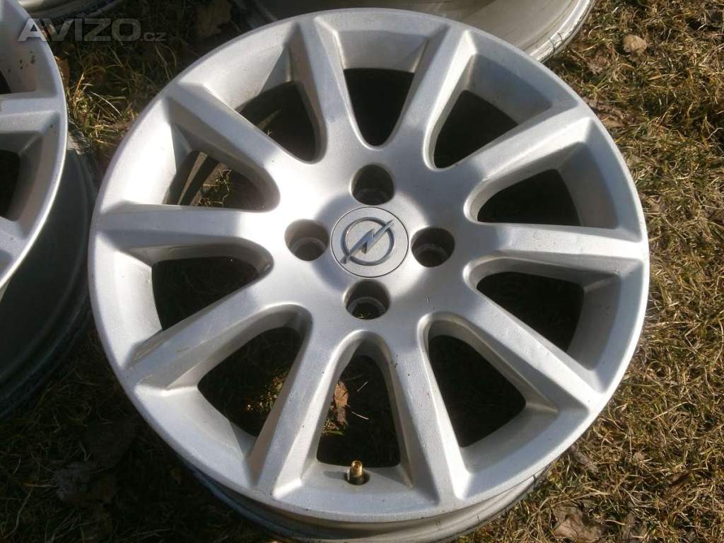Foto inzerátu 4xOriginál Litá kola na OPEL ASTRA H velikost 16tky.