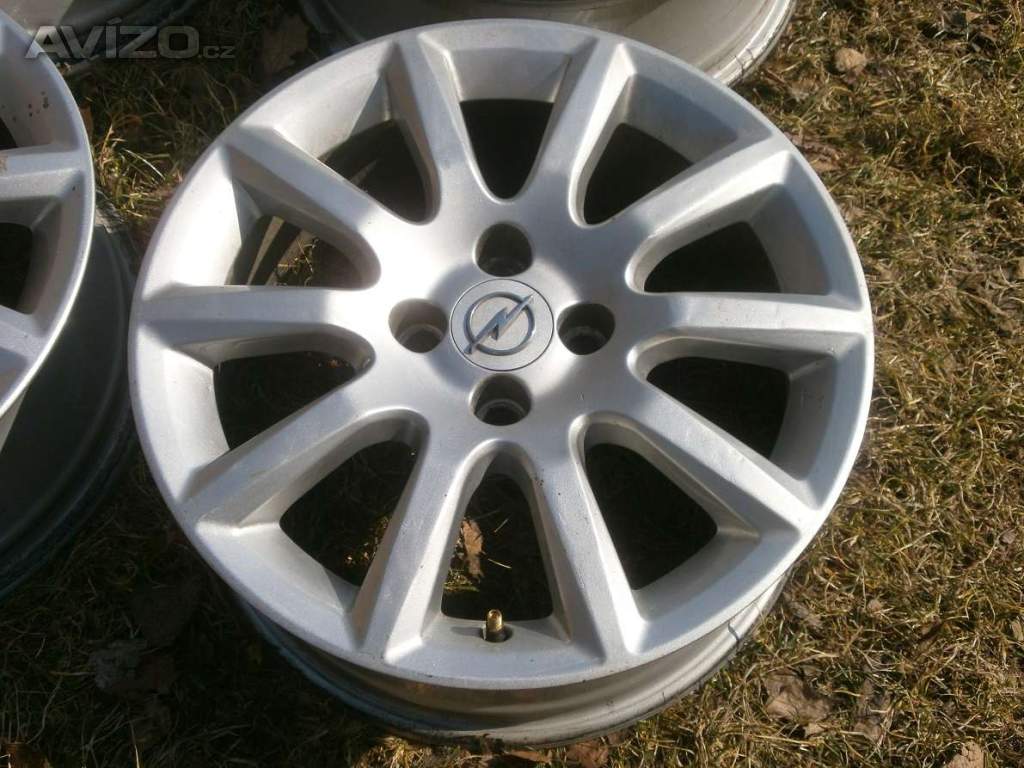 Foto inzerátu 4xOriginál Litá kola na OPEL ASTRA H velikost 16tky.