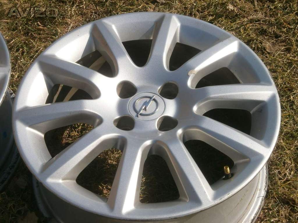 Foto inzerátu 4xOriginál Litá kola na OPEL ASTRA H velikost 16tky.
