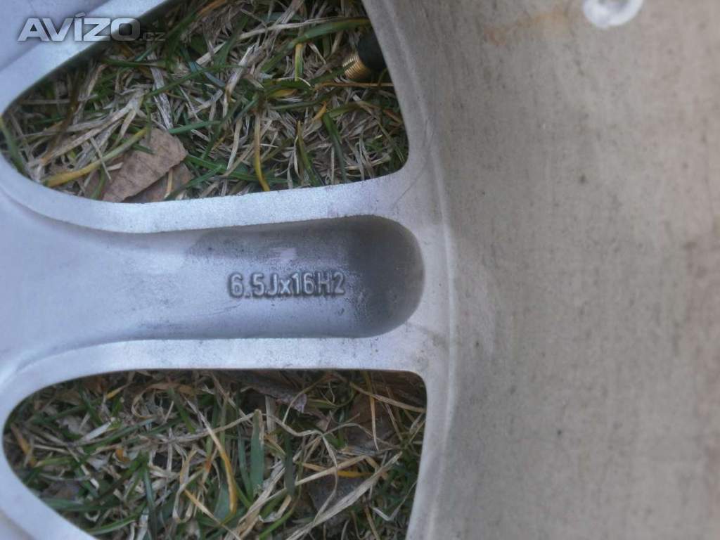 Foto inzerátu 4xOriginál Litá kola na OPEL ASTRA H velikost 16tky.