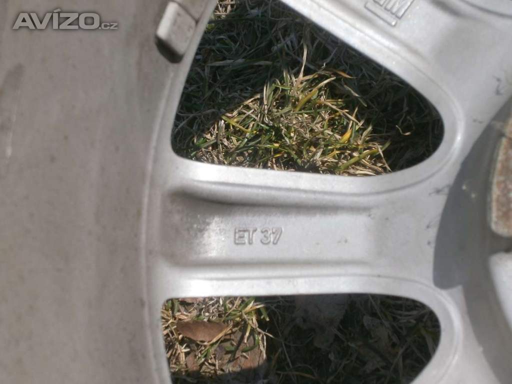 Foto inzerátu 4xOriginál Litá kola na OPEL ASTRA H velikost 16tky.