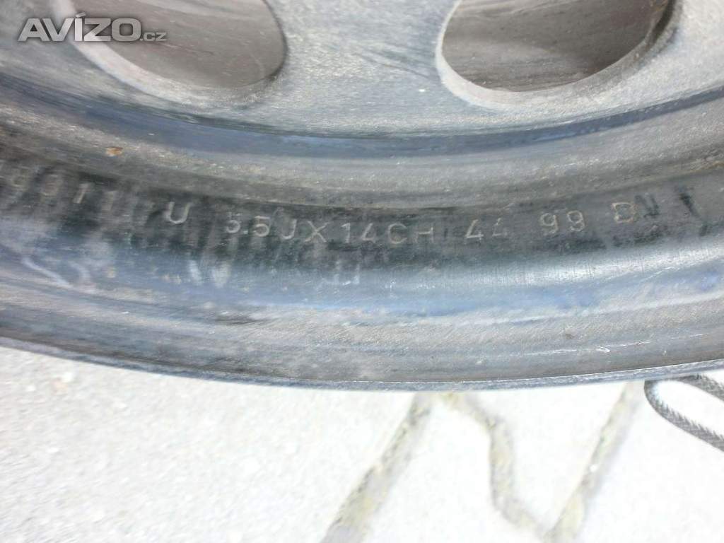 Foto inzerátu 1xPlechový disk na RENAULT  velikost 14tka. cena: 100kč.