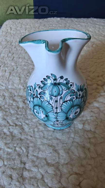 Foto inzerátu Sběratelský džbánek Modranská majolika 