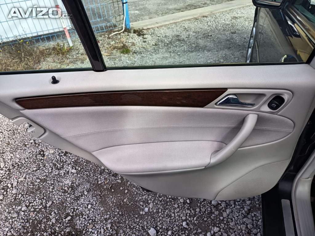 Foto inzerátu Mercedes Benz C 180 Elegance 