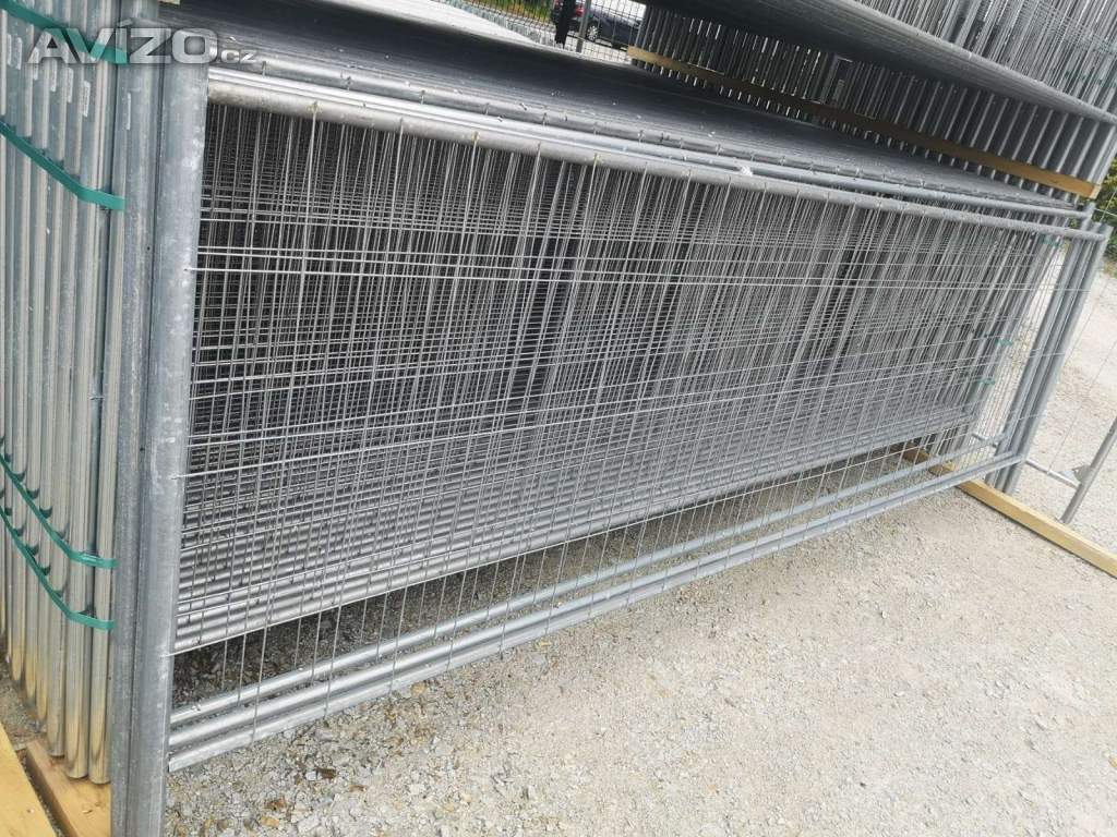 Foto inzerátu STAVEBNÍ PLOT Nízký mobilní  175 m - Sada 50 kusů