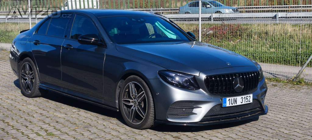 Mercedes Benz E 220d (bourané!!)