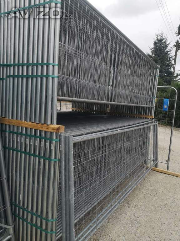 Foto inzerátu NABÍDKA: STAVEBNÍ PLOT Nízký mobilní  70 m - Sada 20 kusů