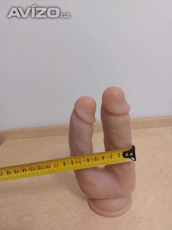 Foto inzerátu Realistické dvojité dildo