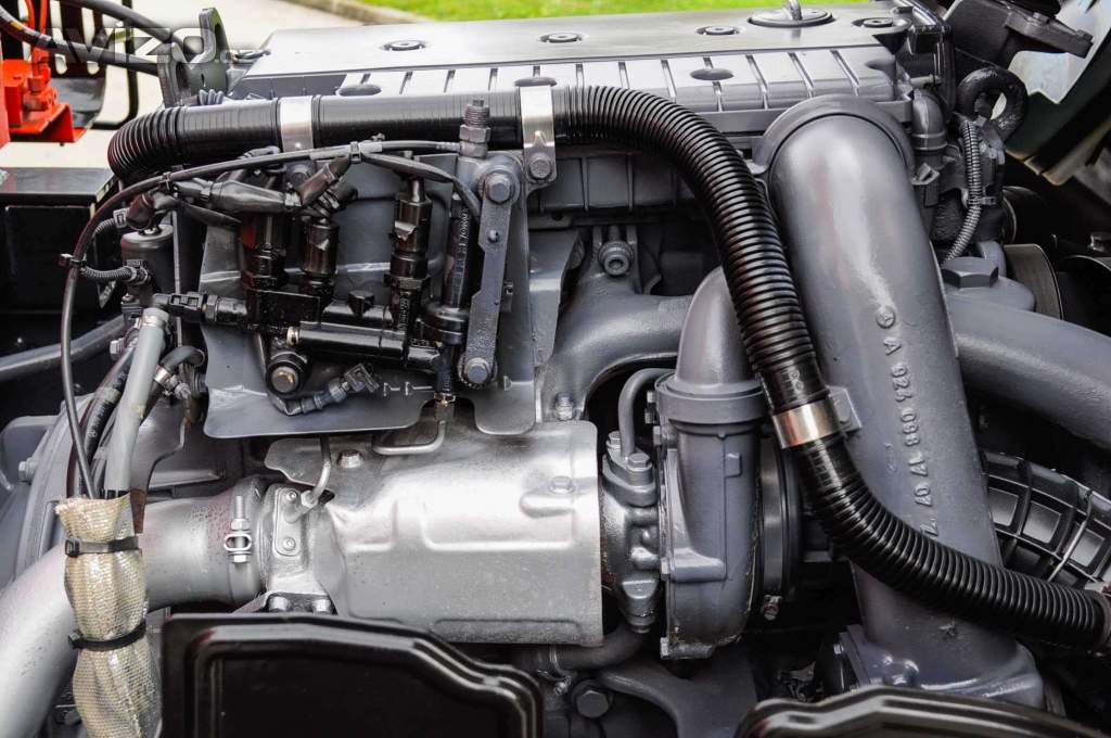 Foto inzerátu MERCEDES ATEGO 1222 TŘÍSTRANNÝ SKLÁPĚČ HYDRAULICKÁ RUKA EU4