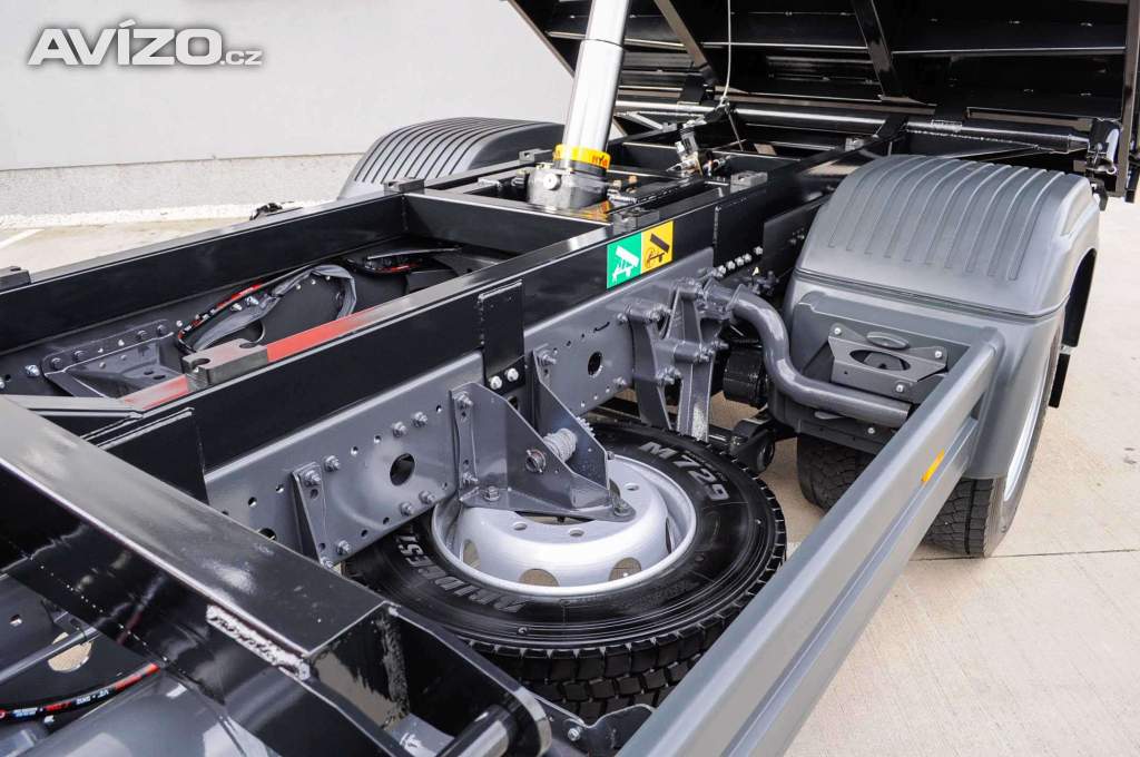 Foto inzerátu MERCEDES ATEGO 1222 TŘÍSTRANNÝ SKLÁPĚČ HYDRAULICKÁ RUKA EU4