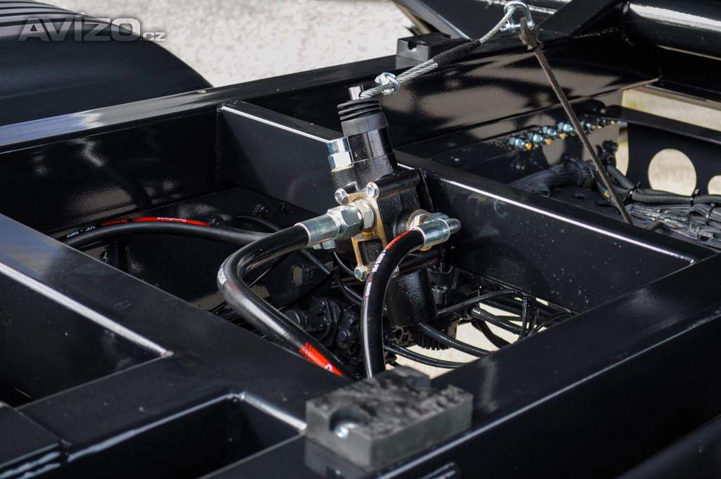 Foto inzerátu MERCEDES ATEGO 1222 TŘÍSTRANNÝ SKLÁPĚČ HYDRAULICKÁ RUKA EU4