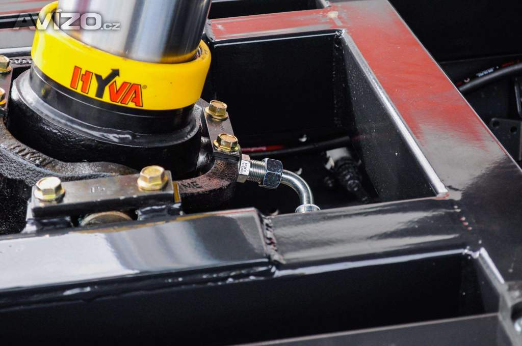 Foto inzerátu MERCEDES ATEGO 1222 TŘÍSTRANNÝ SKLÁPĚČ HYDRAULICKÁ RUKA EU4