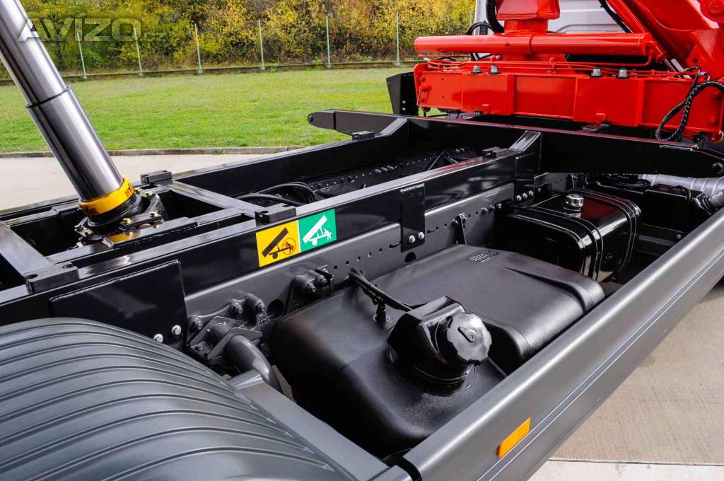 Foto inzerátu MERCEDES ATEGO 1222 TŘÍSTRANNÝ SKLÁPĚČ HYDRAULICKÁ RUKA EU4