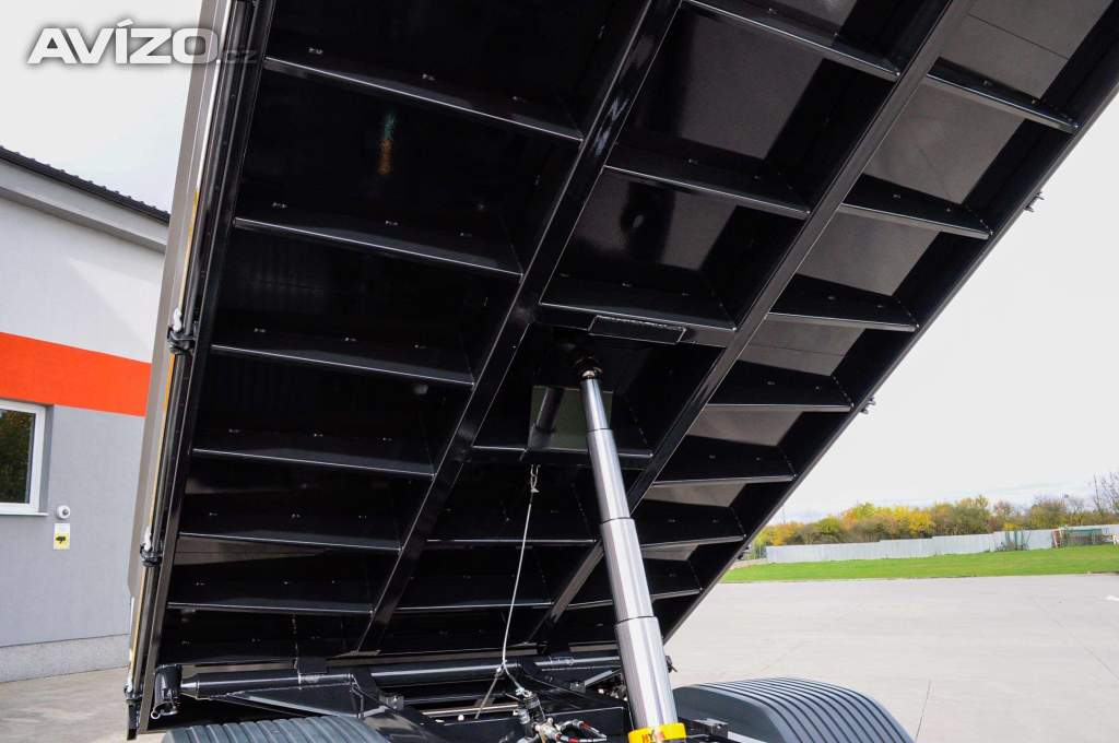 Foto inzerátu MERCEDES ATEGO 1222 TŘÍSTRANNÝ SKLÁPĚČ HYDRAULICKÁ RUKA EU4