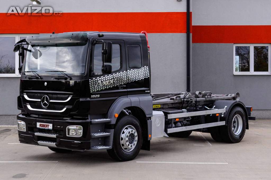 Foto inzerátu MERCEDES AXOR 1829 / 18T HÁKOVÝ NOSIČ KONTEJNERŮ EU5