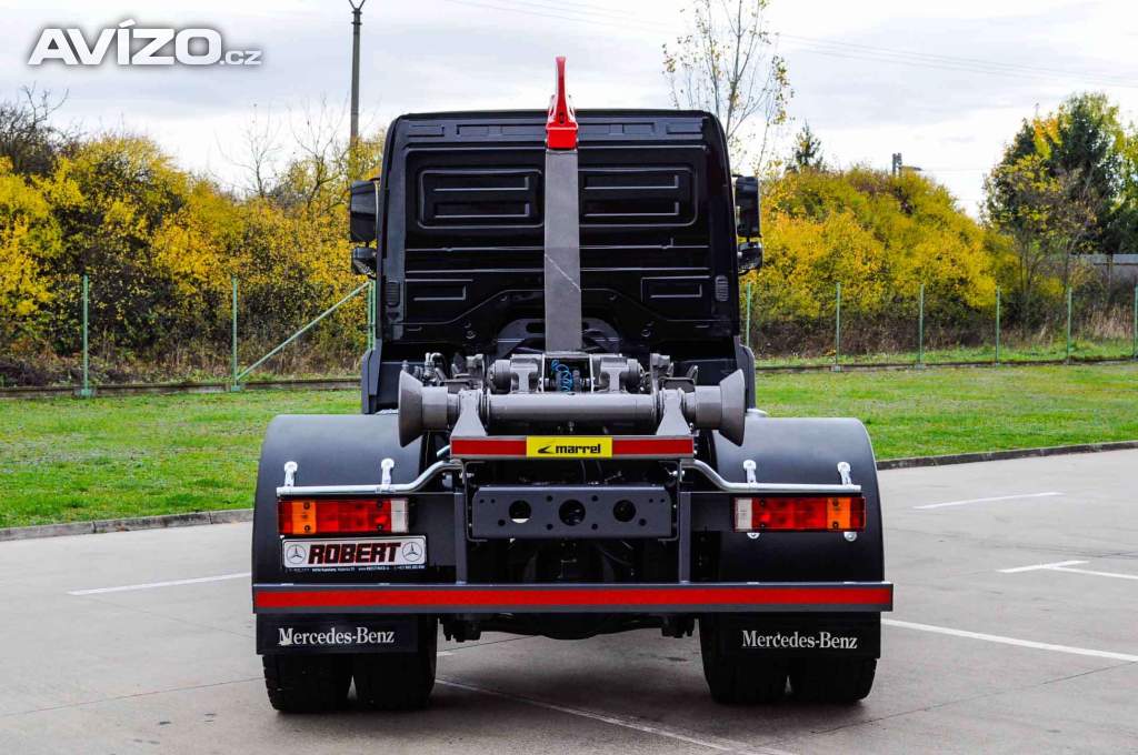 Foto inzerátu MERCEDES AXOR 1829 / 18T HÁKOVÝ NOSIČ KONTEJNERŮ EU5