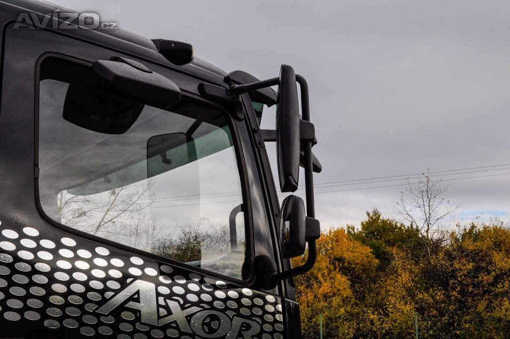 Foto inzerátu MERCEDES AXOR 1829 / 18T HÁKOVÝ NOSIČ KONTEJNERŮ EU5