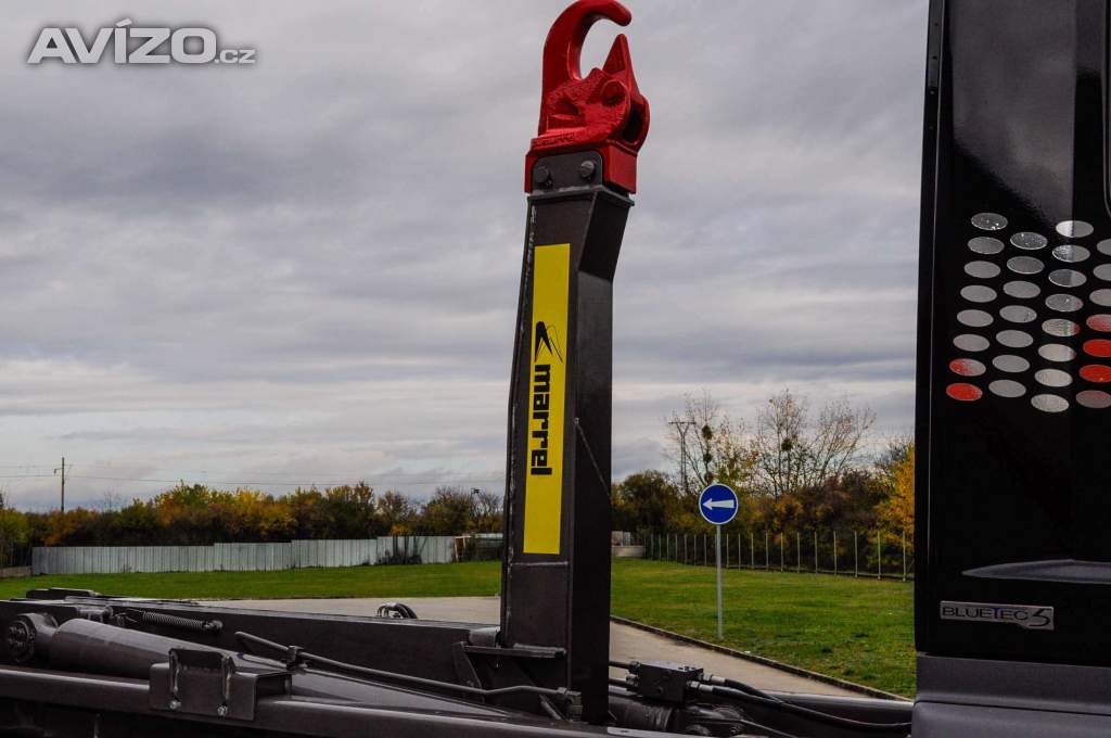 Foto inzerátu MERCEDES AXOR 1829 / 18T HÁKOVÝ NOSIČ KONTEJNERŮ EU5