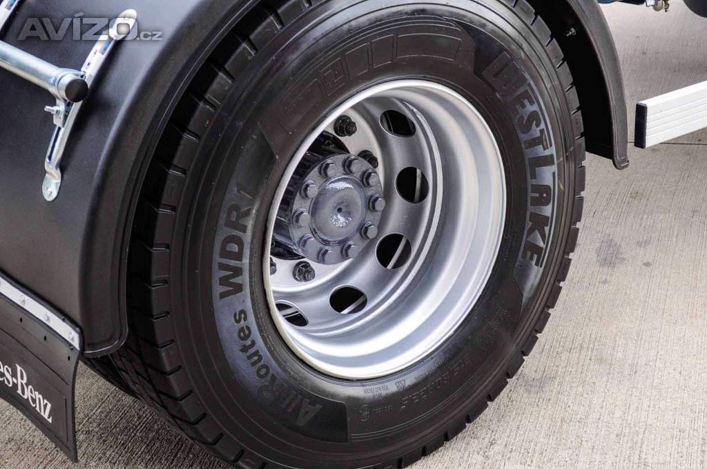 Foto inzerátu MERCEDES AXOR 1829 / 18T HÁKOVÝ NOSIČ KONTEJNERŮ EU5