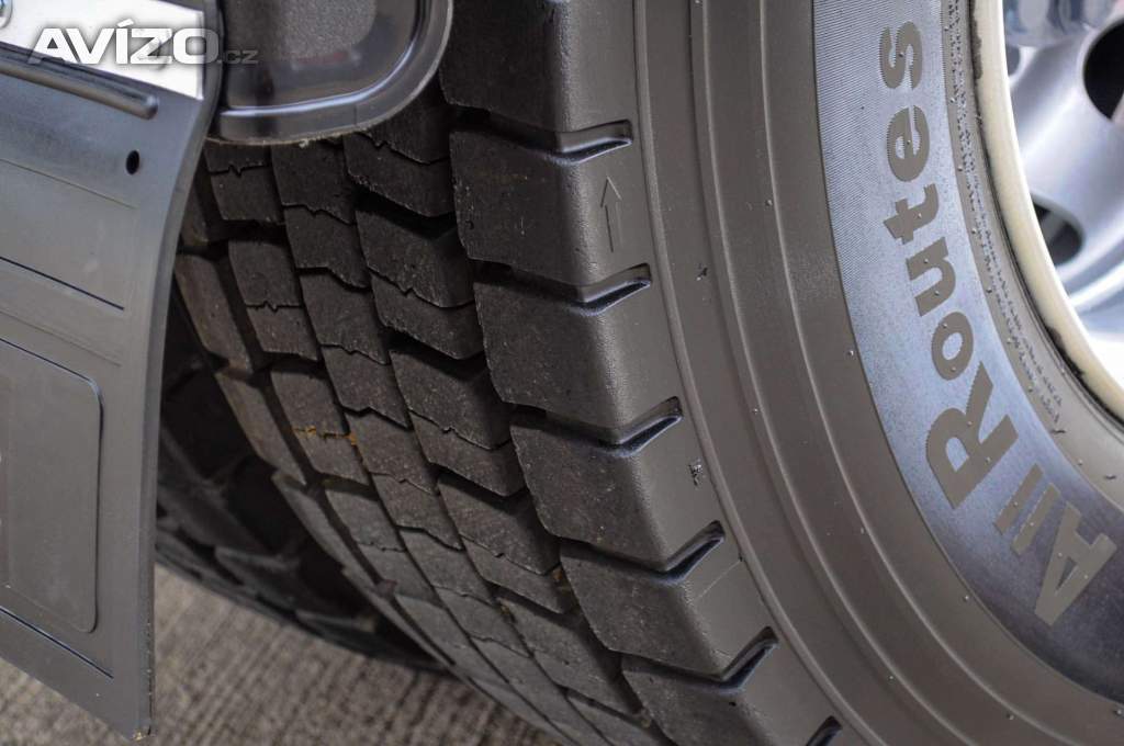 Foto inzerátu MERCEDES AXOR 1829 / 18T HÁKOVÝ NOSIČ KONTEJNERŮ EU5