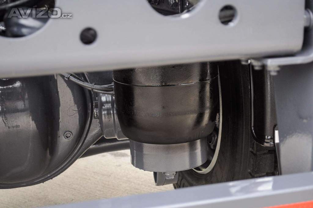 Foto inzerátu MERCEDES AXOR 1829 / 18T HÁKOVÝ NOSIČ KONTEJNERŮ EU5