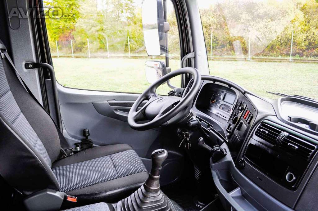 Foto inzerátu MERCEDES AXOR 1829 / 18T HÁKOVÝ NOSIČ KONTEJNERŮ EU5