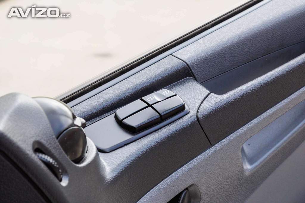 Foto inzerátu MERCEDES AXOR 1829 / 18T HÁKOVÝ NOSIČ KONTEJNERŮ EU5