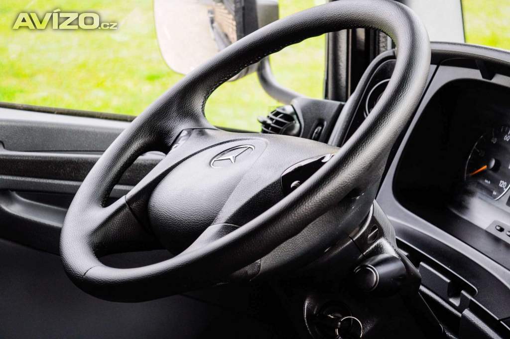 Foto inzerátu MERCEDES AXOR 1829 / 18T HÁKOVÝ NOSIČ KONTEJNERŮ EU5