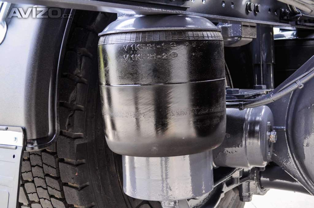 Foto inzerátu MERCEDES AXOR 1829 / 18T HÁKOVÝ NOSIČ KONTEJNERŮ EU5