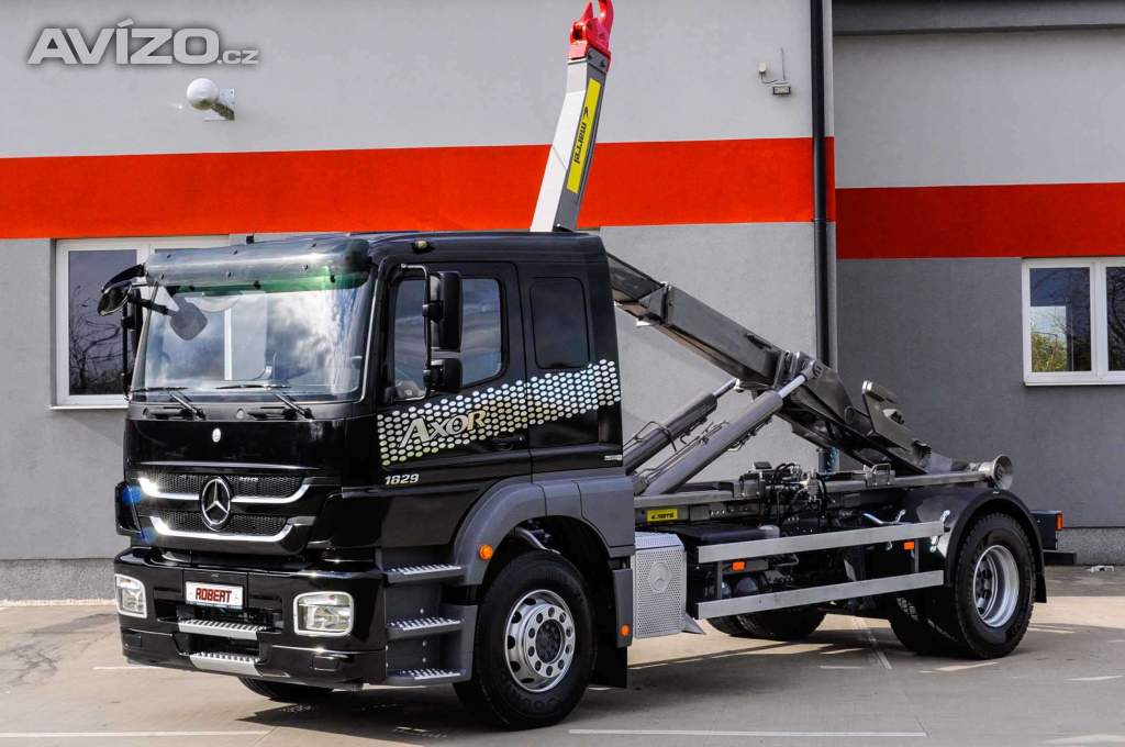 Foto inzerátu MERCEDES AXOR 1829 / 18T HÁKOVÝ NOSIČ KONTEJNERŮ EU5
